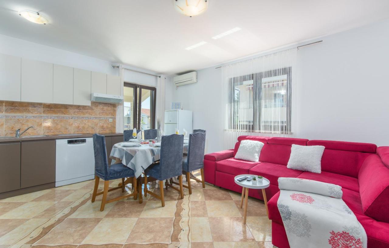Apartmani Lorena Poreč Eksteriør bilde